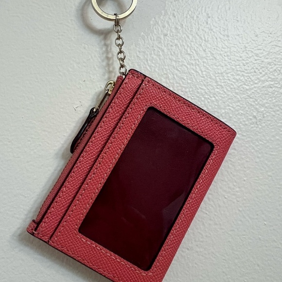 Like New 💞 Coach Rose Leather Key and Card Holder - Picture 4 of 11